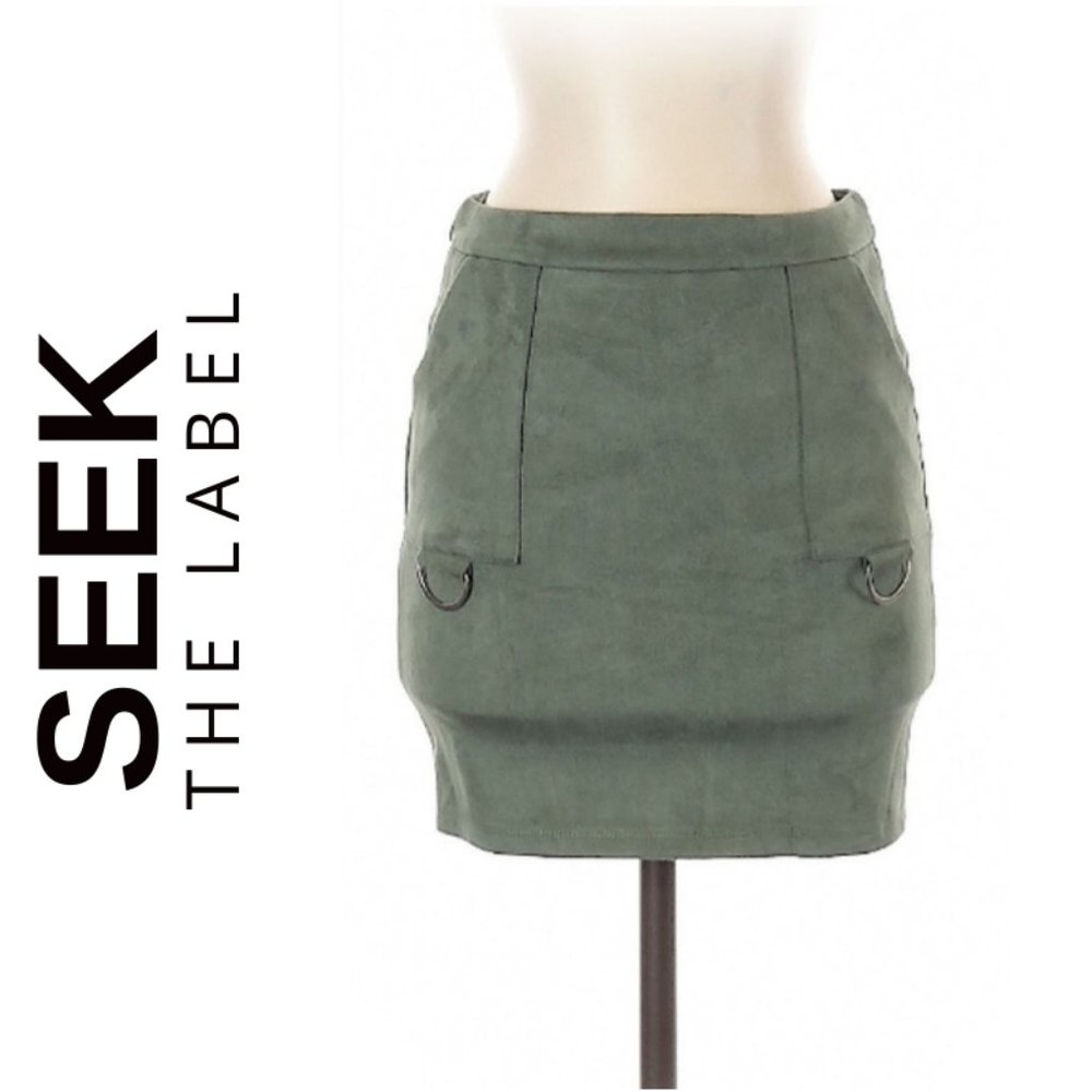 SEEK The Label Sage Green Mini Skirt size Small - Picture 1 of 8